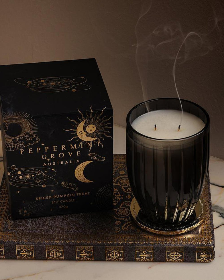 Halloween Limited Edition Peppermint Grove Spiced Pumpkin Treat 370g Candle 2025-Candles2go